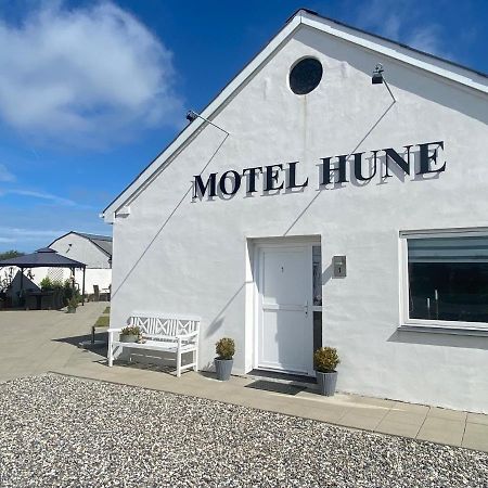 Motel Hune Apartments บล็อคฮูส ภายนอก รูปภาพ